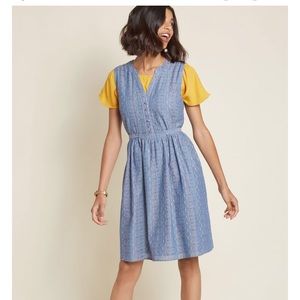 ModCloth Chambray Pintuck dress size small